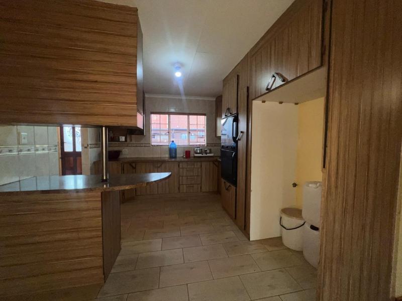 To Let 3 Bedroom Property for Rent in Kathu Northern Cape